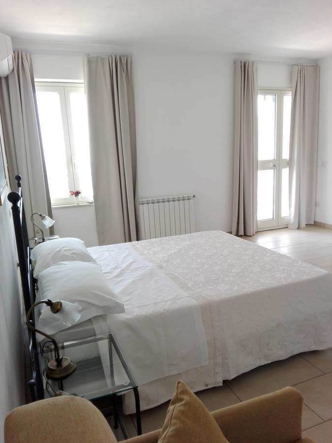 Bed and Breakfast La Nave Sul Mare Di Taormina Letojanni Exterior foto