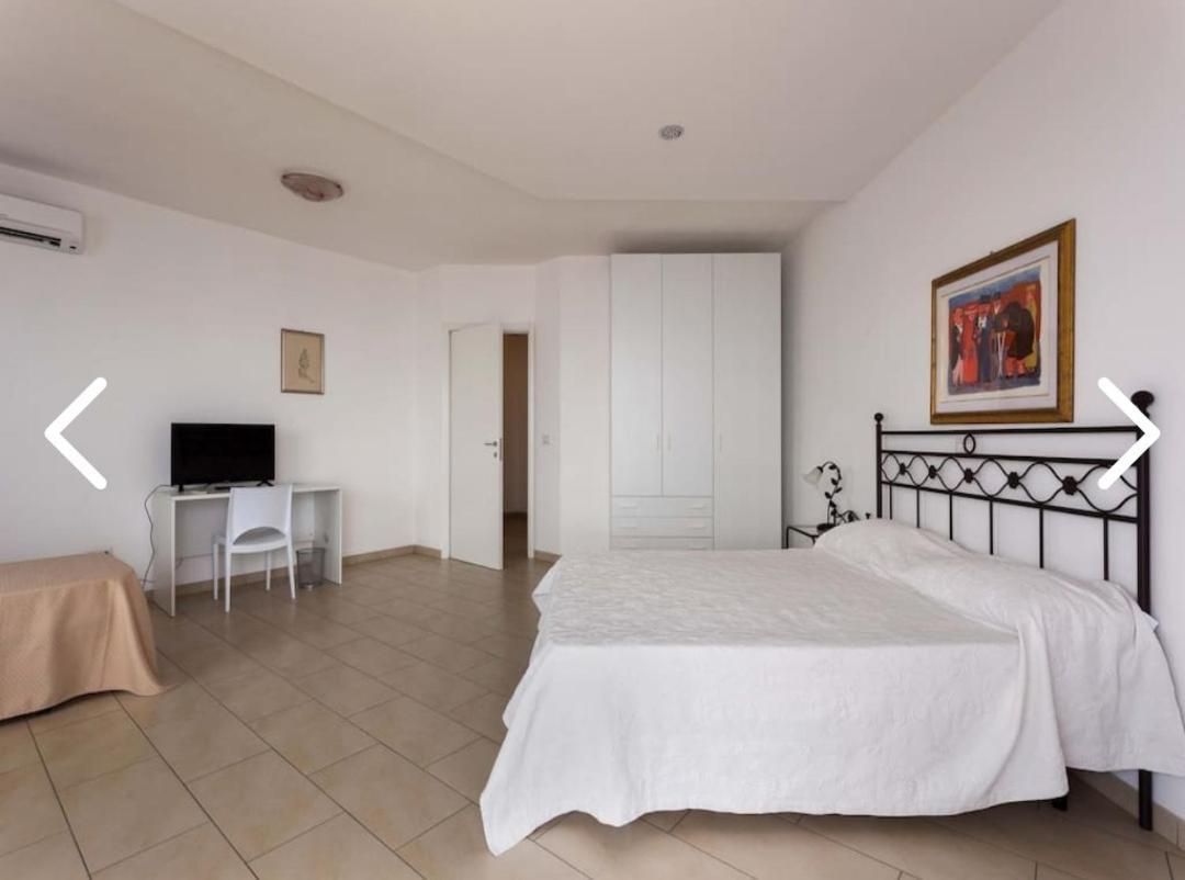 Bed and Breakfast La Nave Sul Mare Di Taormina Letojanni Exterior foto