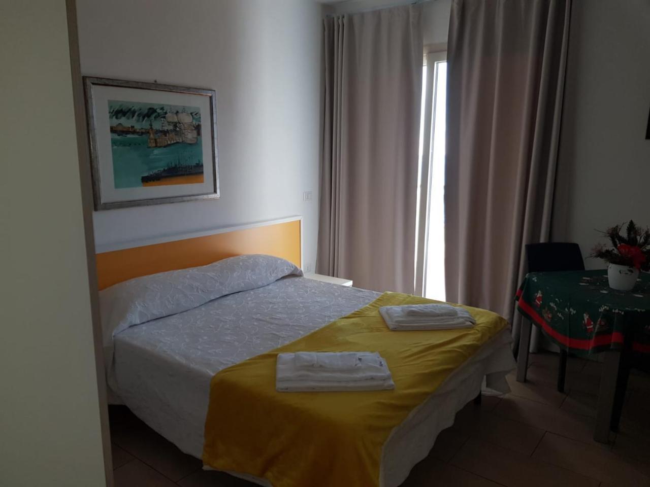 Bed and Breakfast La Nave Sul Mare Di Taormina Letojanni Exterior foto